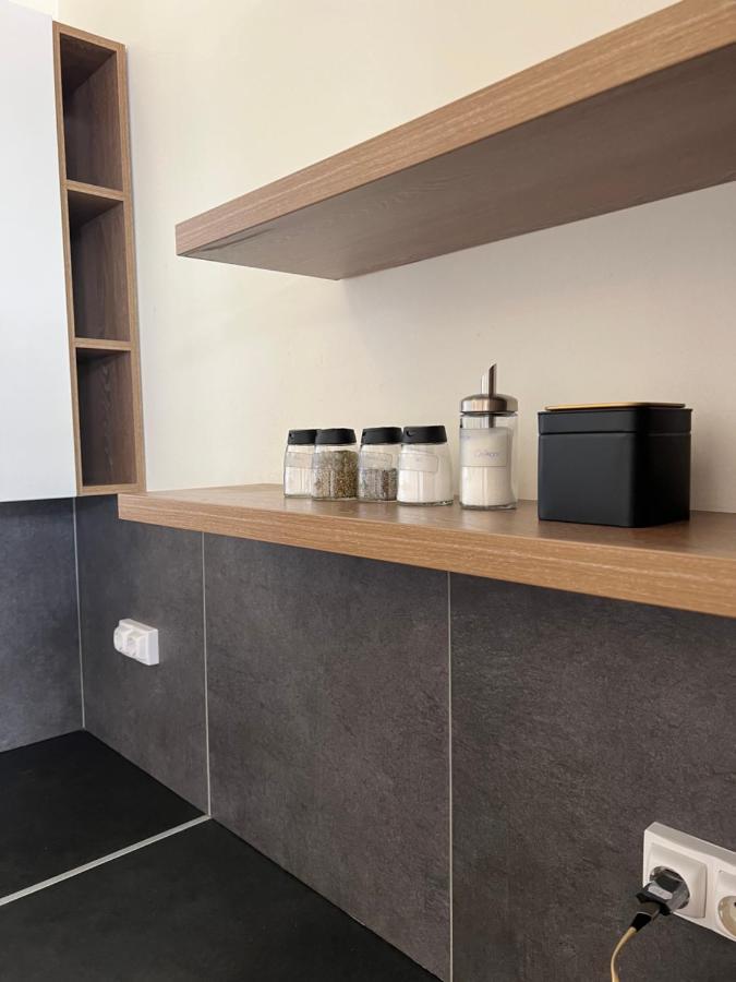 P9 By Small Home Budapest Esterno foto