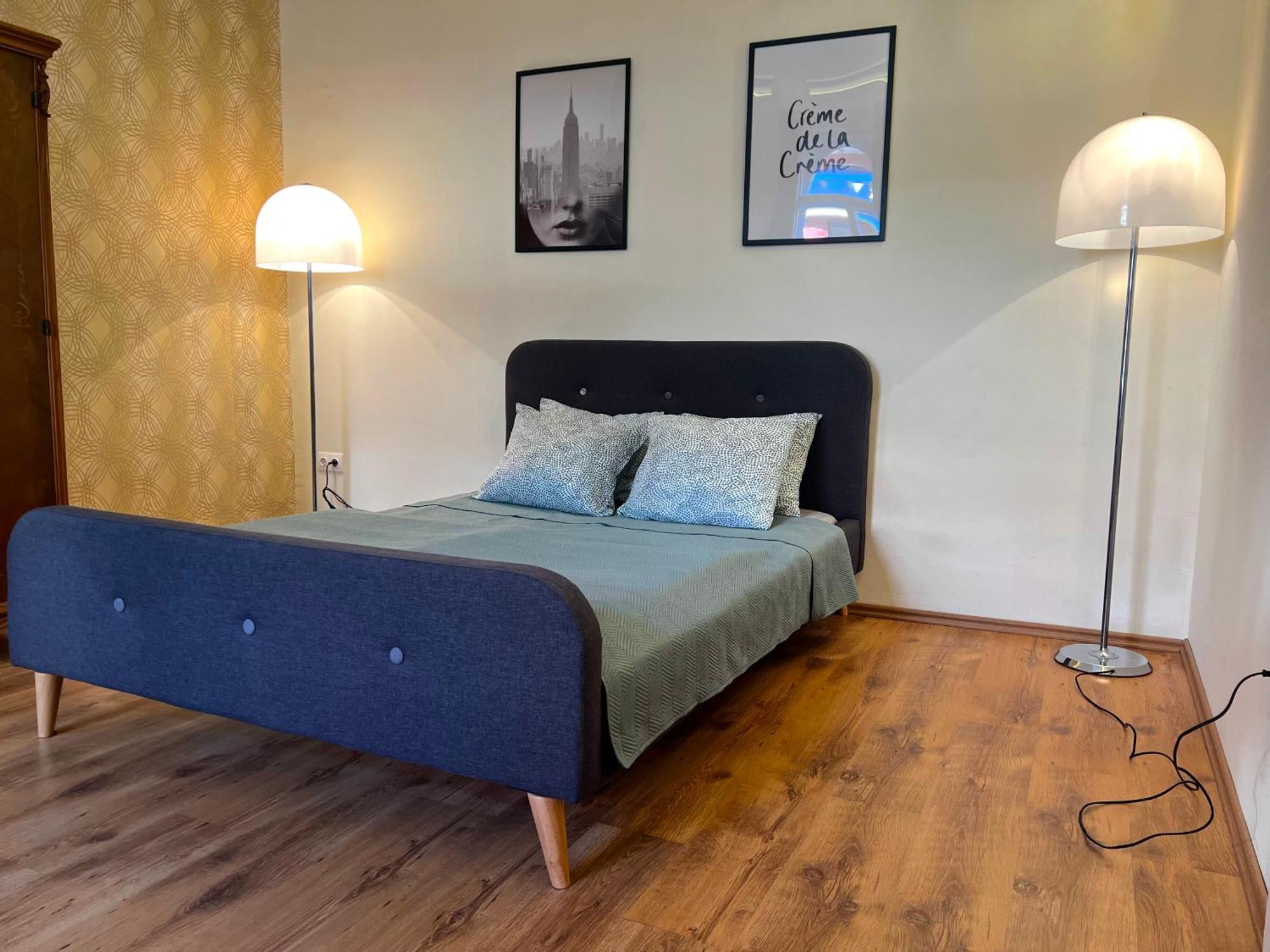 P9 By Small Home Budapest Esterno foto